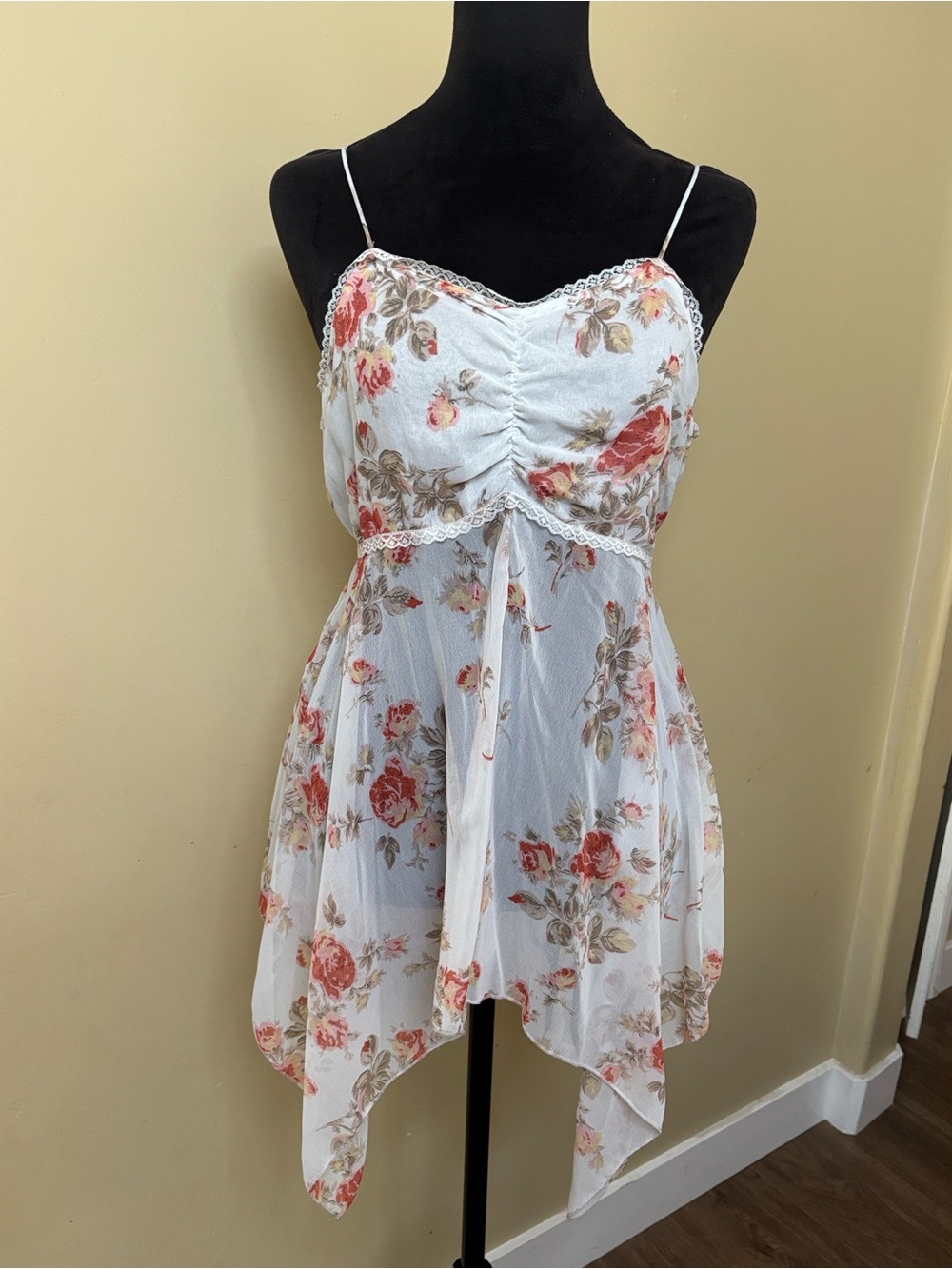 Vintage Y2K Passport white and orange floral handkerchief hem camisole top